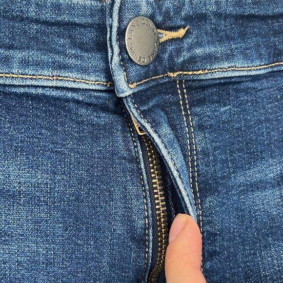 Lane Bryant High Rise Signature Fit Relaxed Boot Bootcut Jeans Dark Wash Plus 24 - Picture 4 of 13